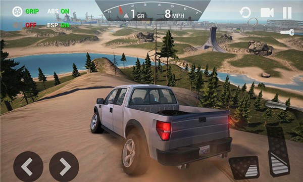 7537620df9944cb50d563d2900fd200f.jpg 疯狂闪电赛车